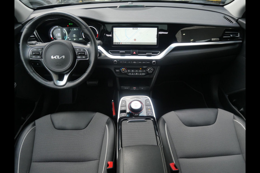 Kia e-Niro DynamicPlusLine 64 kWh | Trekhaak | Cruise | Clima | Camera | Carplay | Keyless | Navi | Stoel-stuurverwarming |