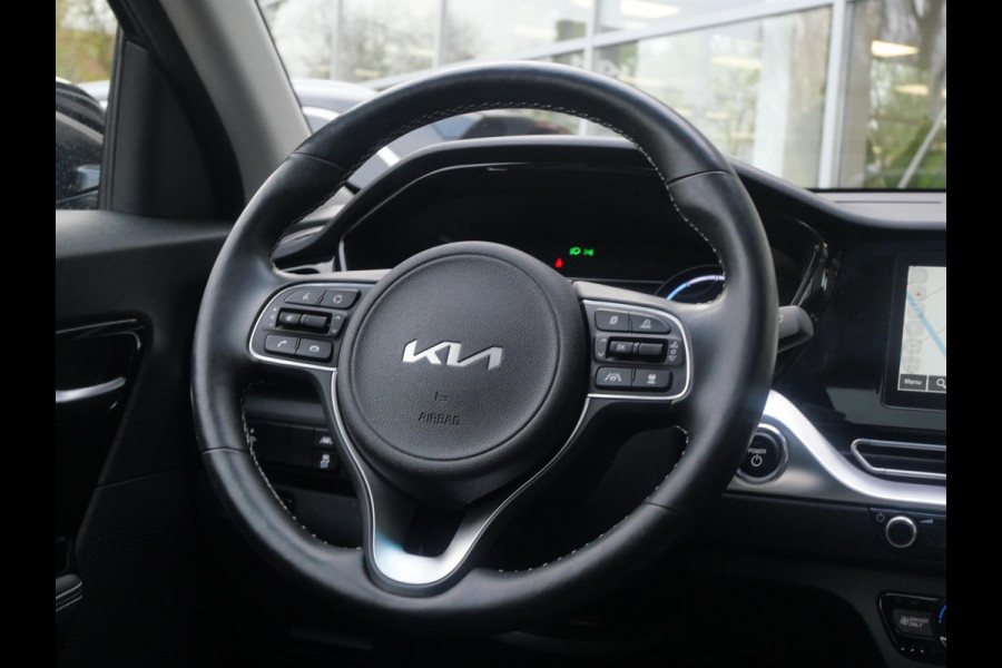 Kia e-Niro DynamicPlusLine 64 kWh | Trekhaak | Cruise | Clima | Camera | Carplay | Keyless | Navi | Stoel-stuurverwarming |