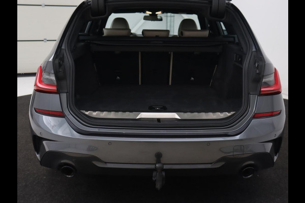 BMW 3-serie 320e M Sport | Adaptive cruise | Leder | Trekhaak | Stoelverwarming | 360 Camera | Laserlicht | Carplay | Sfeerverlichting | Live Cockpit | Keyless | Sportstoelen | DAB | Navigatie | PHEV | Plug In