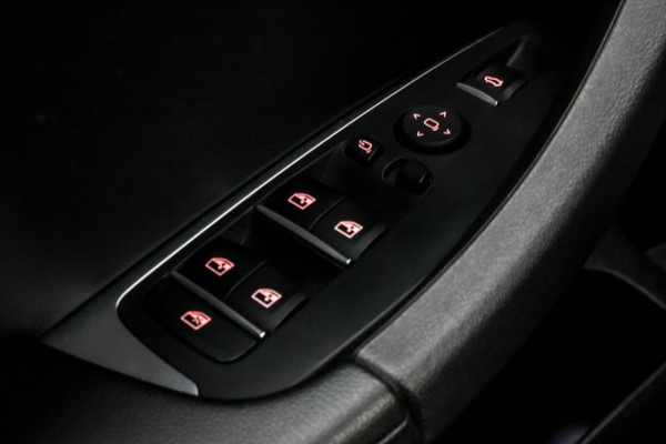 BMW X3 XDrive30e M-SPORT - TREKHAAK - CAMERA - NIEUW MODEL - 30e - M-PAKKET