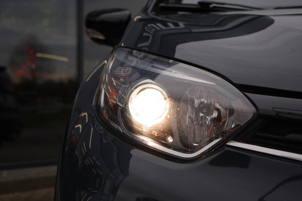 Renault Captur 0.9 TCe Zen, Trekhaak, Airco, Bluetooth