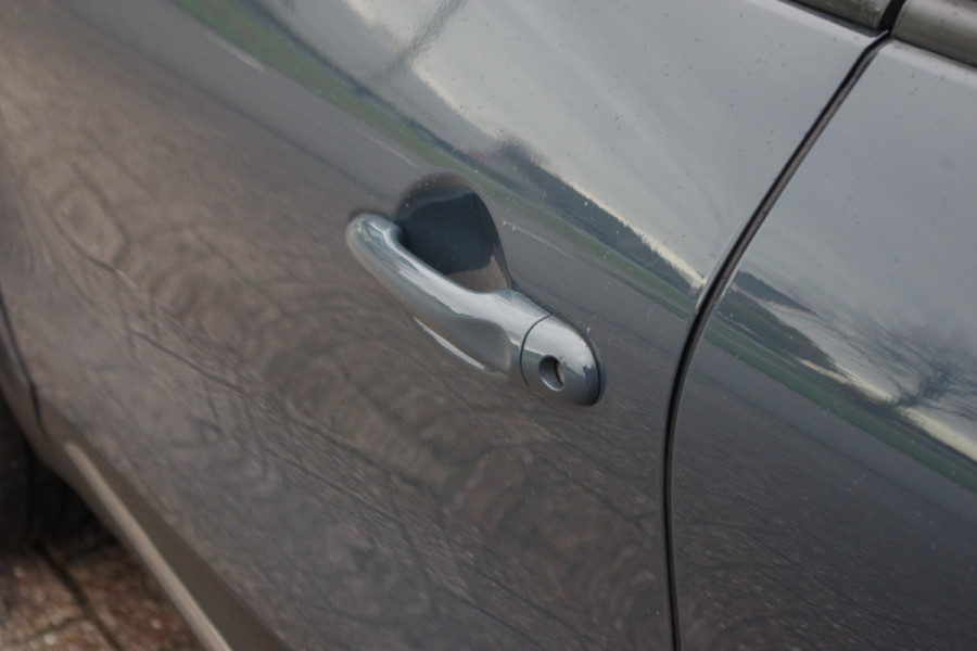 Renault Captur 0.9 TCe Zen, Trekhaak, Airco, Bluetooth