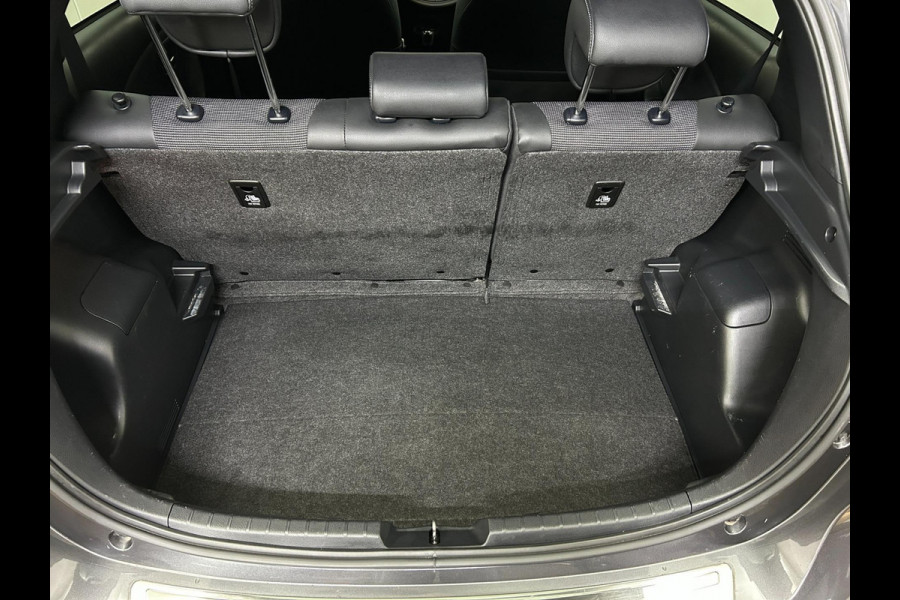 Toyota Yaris Occasion 1.5 Hybrid Premium | Airco | Grijs | Tweedehands Toyota Yaris | Cruisecontrol | Panoramadak