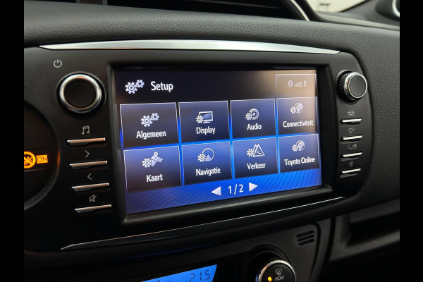 Toyota Yaris Occasion 1.5 Hybrid Premium | Airco | Grijs | Tweedehands Toyota Yaris | Cruisecontrol | Panoramadak