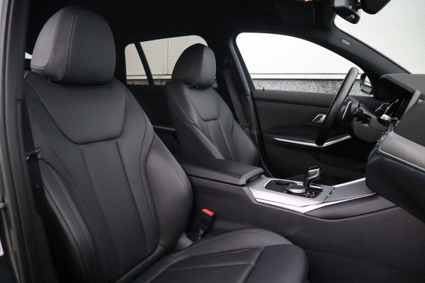 BMW 3 Serie Touring M-Sport SOH 93% / Hifi / Stoelverwarming / 18inch / Sportstoelen /