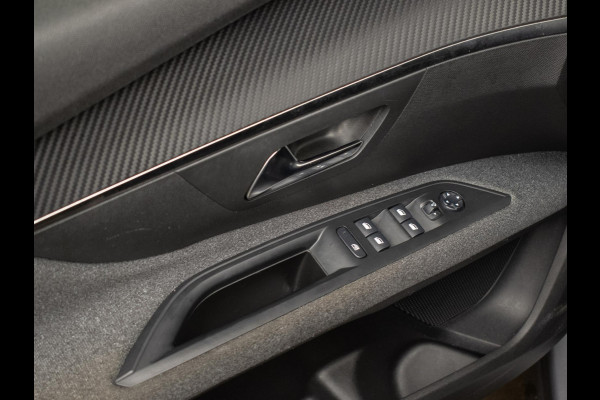 Peugeot 5008 1.2 PureTech Active Sport (APPLE CARPLAY,NAVI,CRUISE,LED,LANE ASSIST,DAB,SPORTSTOELEN,NIEUWE APK,NETTE STAAT)