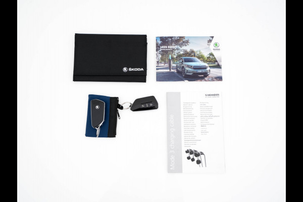 Škoda ENYAQ iV 60 [ 3-Fase ] {SOH-87%} (INCL-BTW) *PANO | FULL-LED | DIGI-COCKPIT | CAMERA | KEYLESS | NAVI-FULLMAP | PRIVACY-GLASS | AMBIENT-LIGHT | ECC | COMFORT-SEATS | DAB + | PDC | CRUISE | CARPLAY | TOWBAR | 19 "ALU*