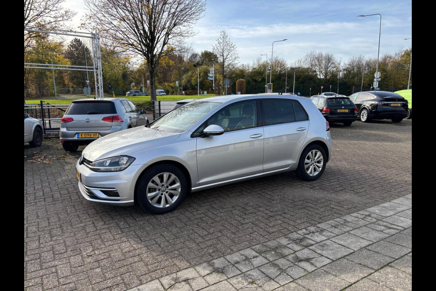 Volkswagen Golf 1.0 TSI Comfortline Business