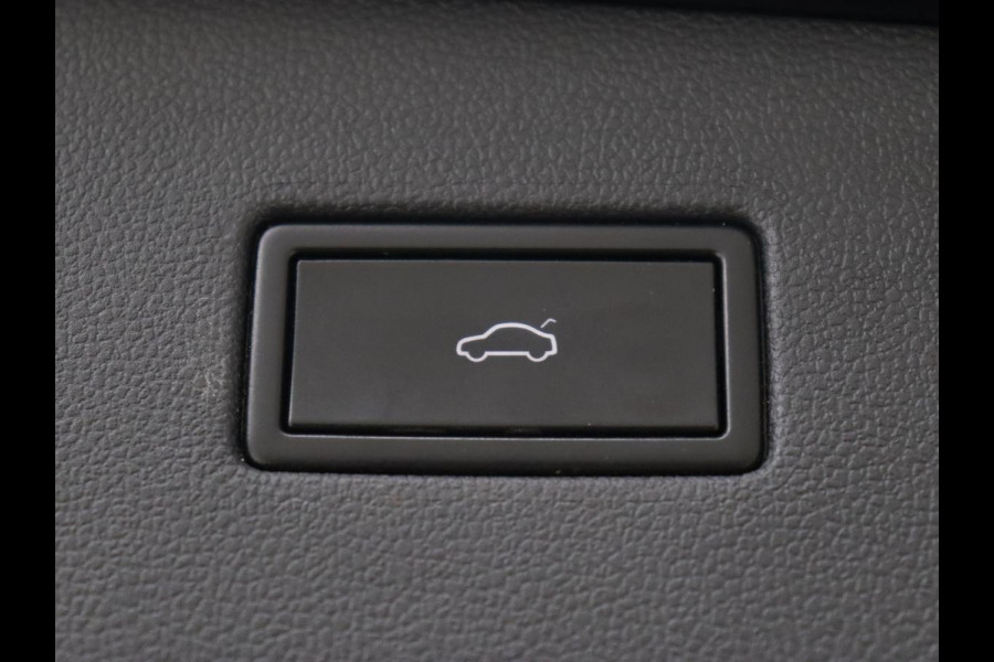 Volkswagen Tiguan Allspace 1.5 TSI R Line | Trekhaak | Camera | Full LED | Adaptive cruise | Virtual Cockpit | Park Assist | Carplay | Navigatie | Keyless | Climate control | 19'' lichtmetalen velgen