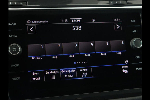 Volkswagen Tiguan Allspace 1.5 TSI R Line | Trekhaak | Camera | Full LED | Adaptive cruise | Virtual Cockpit | Park Assist | Carplay | Navigatie | Keyless | Climate control | 19'' lichtmetalen velgen