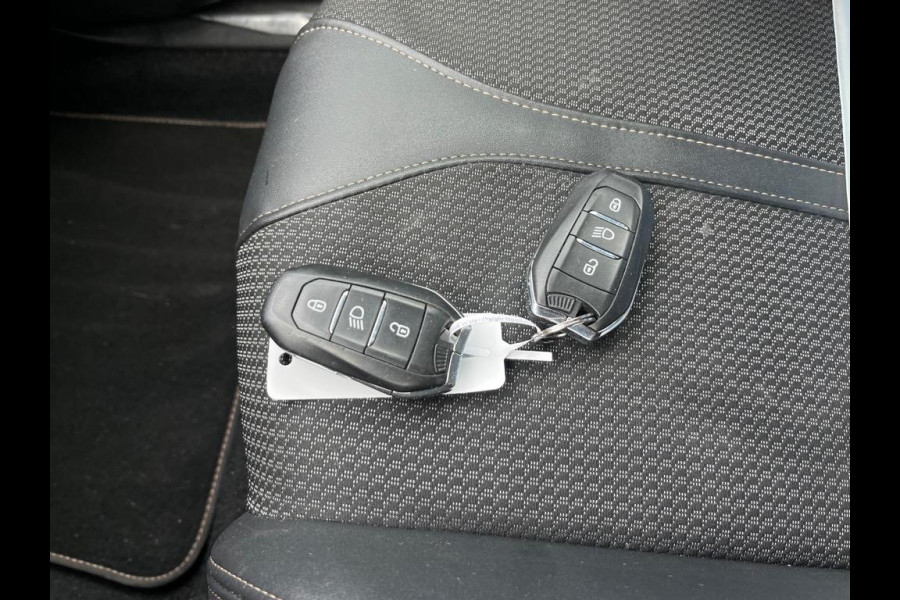 Peugeot 3008 1.2 PureTech GT Line | New model | 3D Vitrual | Navi | Camera | Stoel Verwarming |