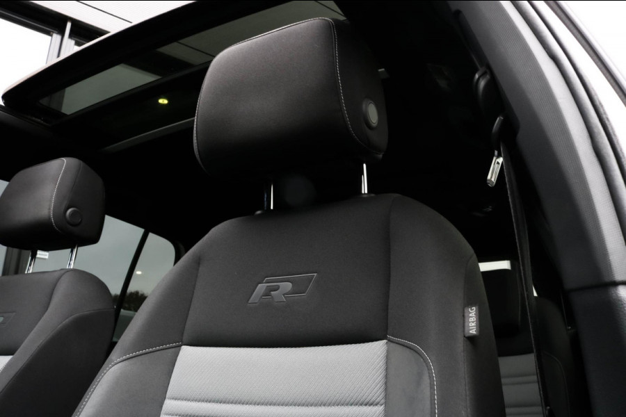 Volkswagen Touran 1.8 TSI R-LINE - PANO - TREKHAAK - CARPLAY - ACC - CAMERA - VOL!!