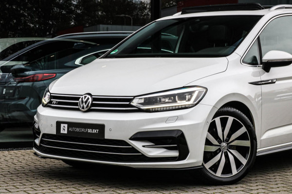 Volkswagen Touran 1.8 TSI R-LINE - PANO - TREKHAAK - CARPLAY - ACC - CAMERA - VOL!!