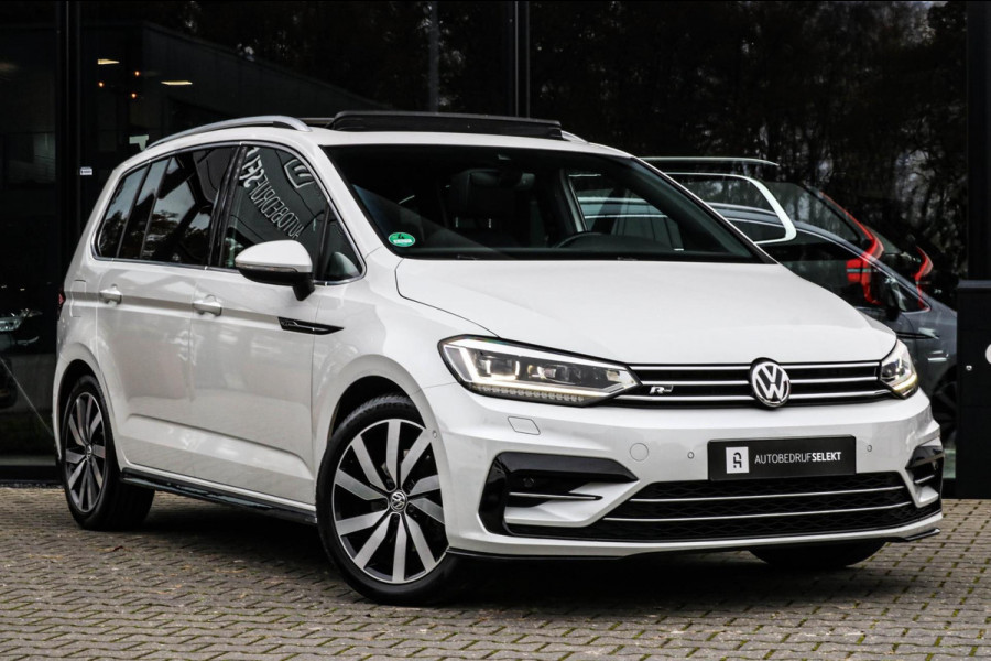 Volkswagen Touran 1.8 TSI R-LINE - PANO - TREKHAAK - CARPLAY - ACC - CAMERA - VOL!!