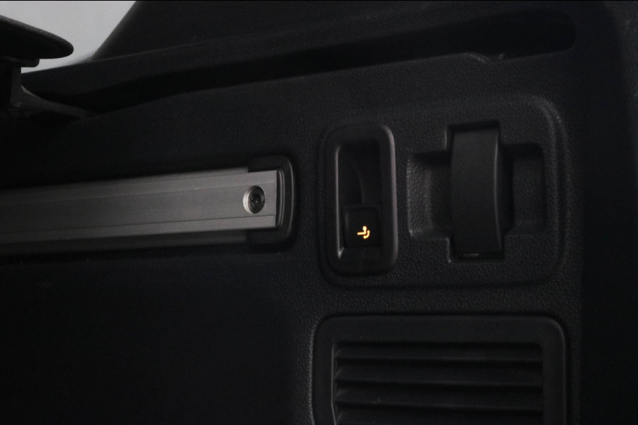 Volkswagen Touran 1.8 TSI R-LINE - PANO - TREKHAAK - CARPLAY - ACC - CAMERA - VOL!!