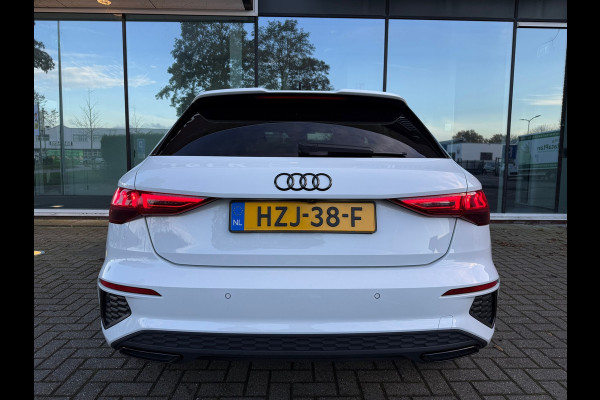 Audi A3 Sportback 45 TFSI e S edition Competition - Automaat - Navi - Winterpakket - Trekhaak