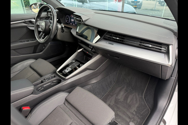 Audi A3 Sportback 45 TFSI e S edition Competition - Automaat - Navi - Winterpakket - Trekhaak