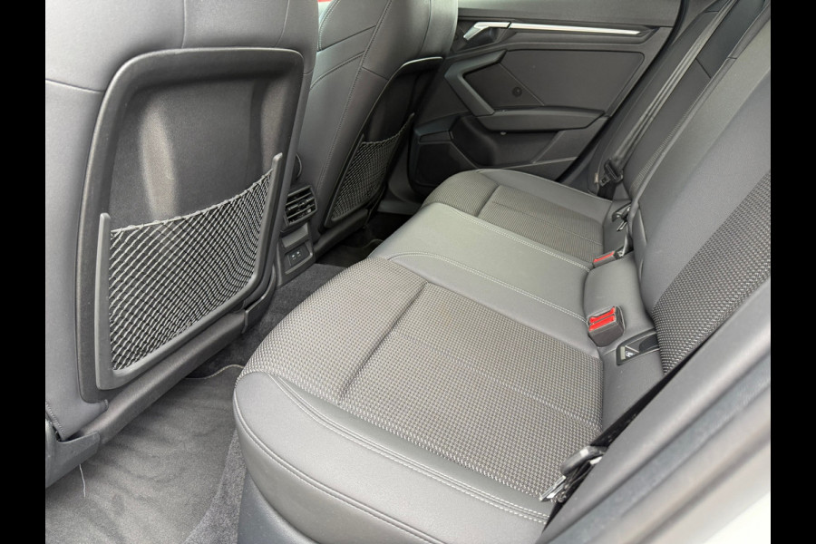 Audi A3 Sportback 45 TFSI e S edition Competition - Automaat - Navi - Winterpakket - Trekhaak
