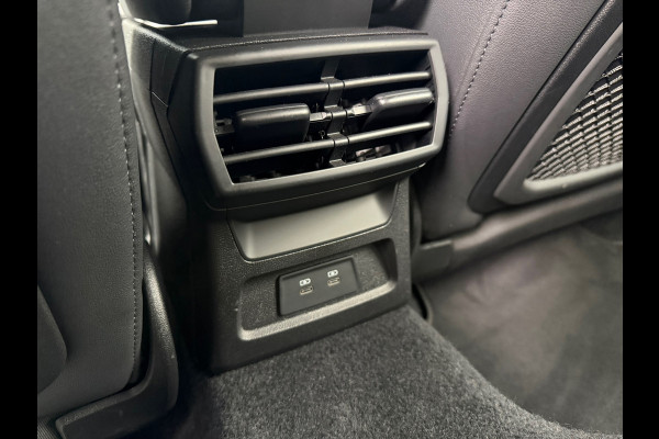 Audi A3 Sportback 45 TFSI e S edition Competition - Automaat - Navi - Winterpakket - Trekhaak