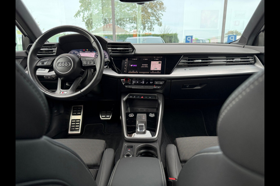Audi A3 Sportback 45 TFSI e S edition Competition - Automaat - Navi - Winterpakket - Trekhaak