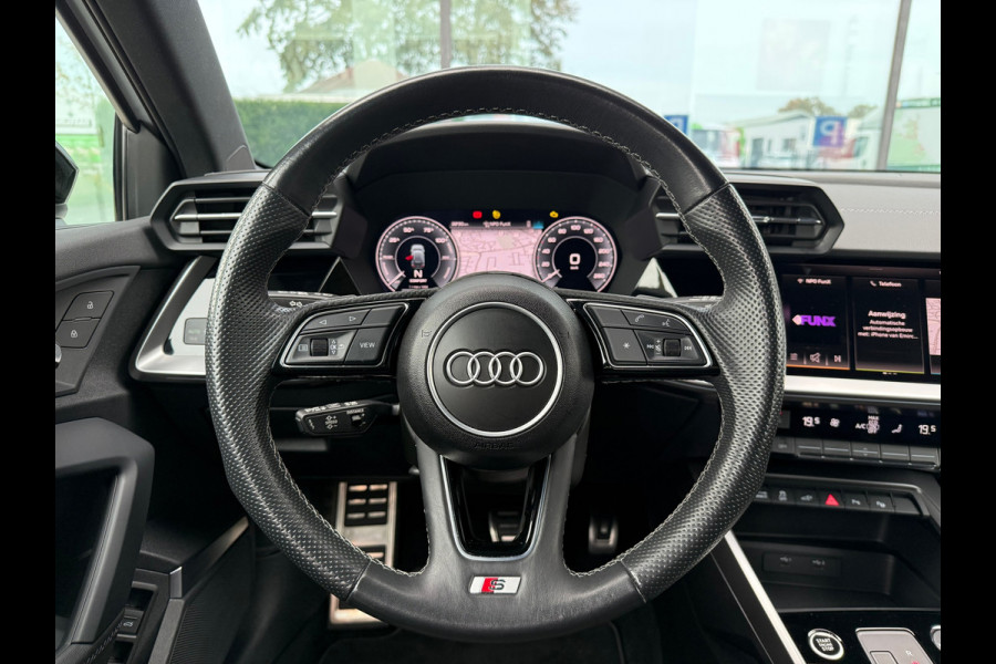 Audi A3 Sportback 45 TFSI e S edition Competition - Automaat - Navi - Winterpakket - Trekhaak