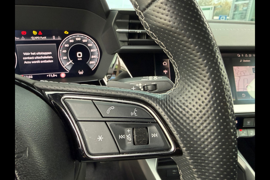 Audi A3 Sportback 45 TFSI e S edition Competition - Automaat - Navi - Winterpakket - Trekhaak