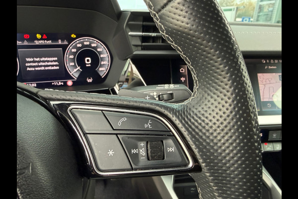 Audi A3 Sportback 45 TFSI e S edition Competition - Automaat - Navi - Winterpakket - Trekhaak
