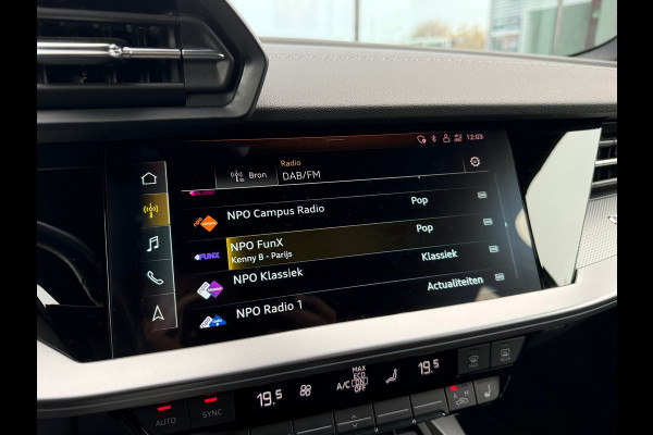Audi A3 Sportback 45 TFSI e S edition Competition - Automaat - Navi - Winterpakket - Trekhaak