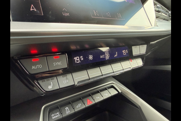 Audi A3 Sportback 45 TFSI e S edition Competition - Automaat - Navi - Winterpakket - Trekhaak