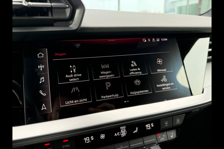 Audi A3 Sportback 45 TFSI e S edition Competition - Automaat - Navi - Winterpakket - Trekhaak