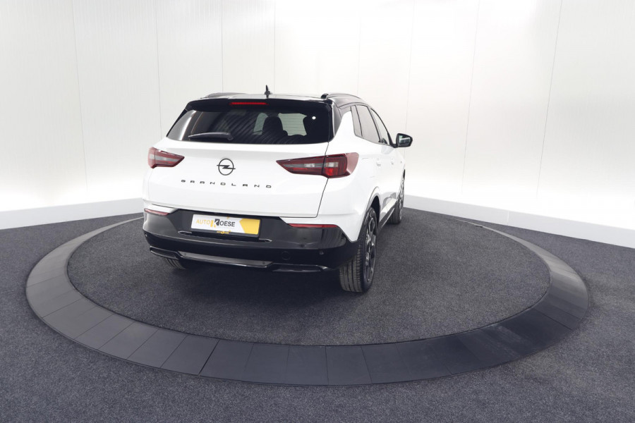 Opel Grandland Turbo 130 AT8 Ultimate | Camera | Adaptieve Cruise Control | Pack Winter | Elektronische Kofferklep