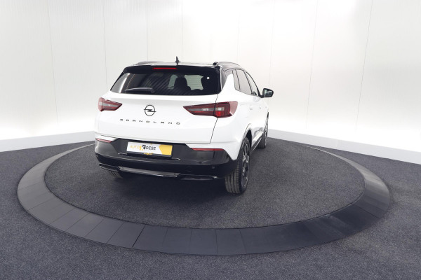 Opel Grandland Turbo 130 AT8 Ultimate | Camera | Adaptieve Cruise Control | Pack Winter | Elektronische Kofferklep