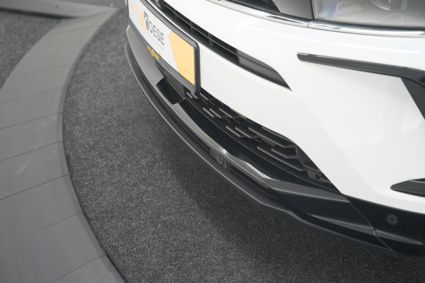 Opel Grandland Turbo 130 AT8 Ultimate | Camera | Adaptieve Cruise Control | Pack Winter | Elektronische Kofferklep