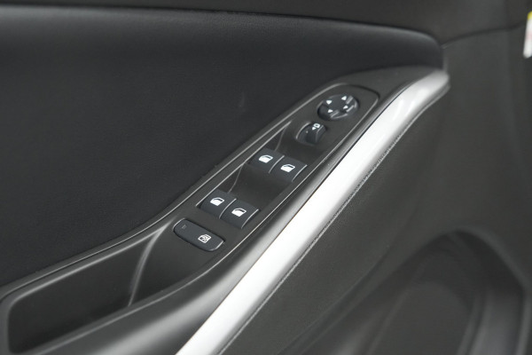 Opel Grandland Turbo 130 AT8 Ultimate | Camera | Adaptieve Cruise Control | Pack Winter | Elektronische Kofferklep