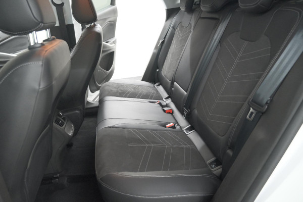 Opel Grandland Turbo 130 AT8 Ultimate | Camera | Adaptieve Cruise Control | Pack Winter | Elektronische Kofferklep