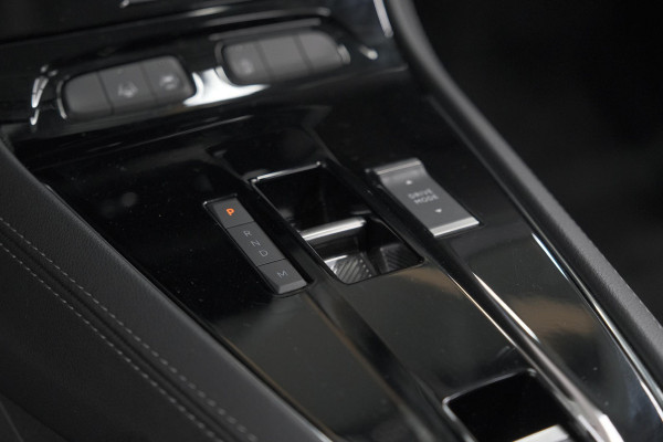 Opel Grandland Turbo 130 AT8 Ultimate | Camera | Adaptieve Cruise Control | Pack Winter | Elektronische Kofferklep