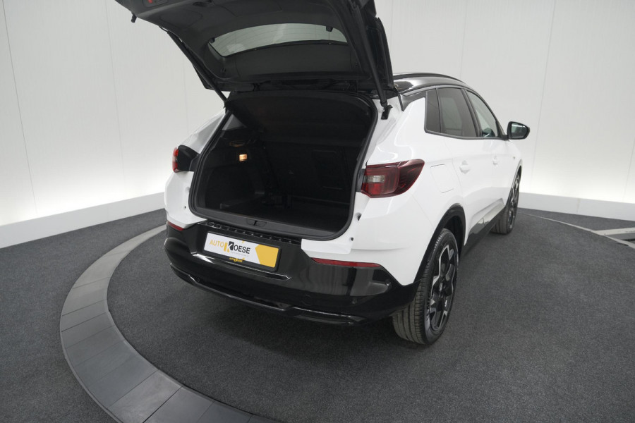Opel Grandland Turbo 130 AT8 Ultimate | Camera | Adaptieve Cruise Control | Pack Winter | Elektronische Kofferklep