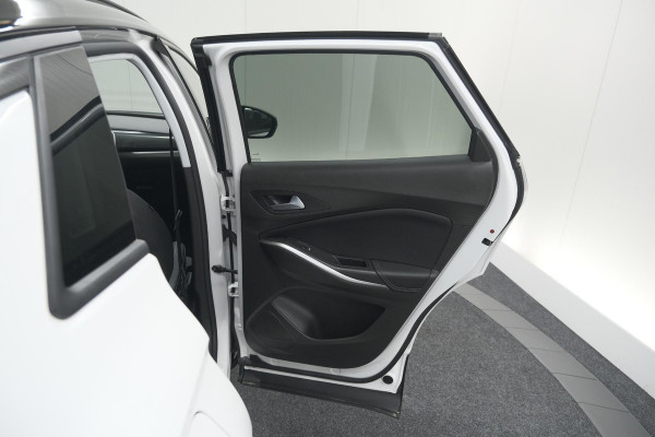 Opel Grandland Turbo 130 AT8 Ultimate | Camera | Adaptieve Cruise Control | Pack Winter | Elektronische Kofferklep