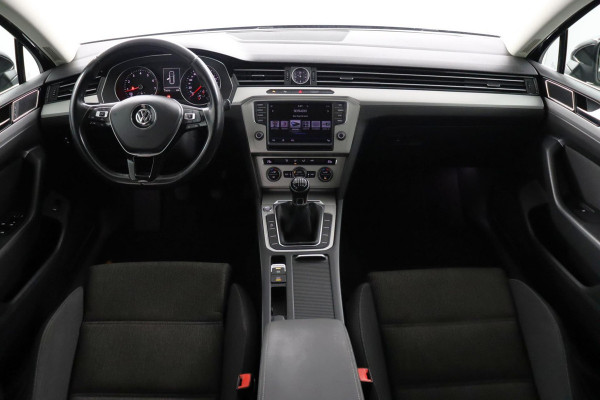 Volkswagen Passat Variant 1.4 TSI Connected Series|19"|Trekhaak|Camera