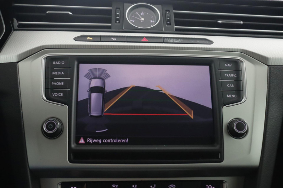 Volkswagen Passat Variant 1.4 TSI Connected Series|19"|Trekhaak|Camera
