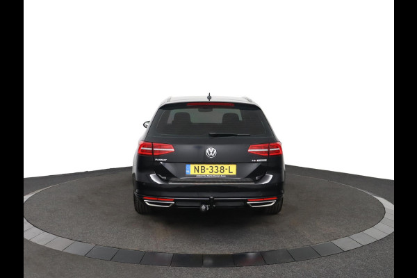 Volkswagen Passat Variant 1.4 TSI Connected Series|19"|Trekhaak|Camera