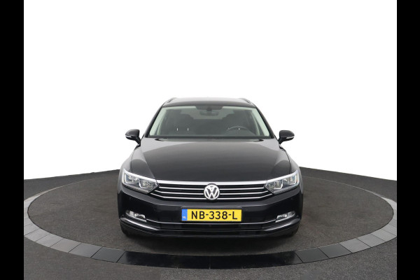 Volkswagen Passat Variant 1.4 TSI Connected Series|19"|Trekhaak|Camera