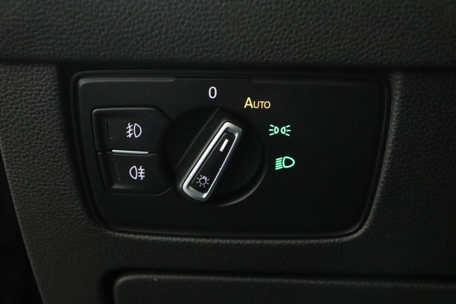 Volkswagen Passat Variant 1.4 TSI Connected Series|19"|Trekhaak|Camera