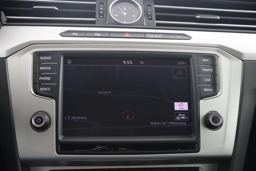 Volkswagen Passat Variant 1.4 TSI Connected Series|19"|Trekhaak|Camera