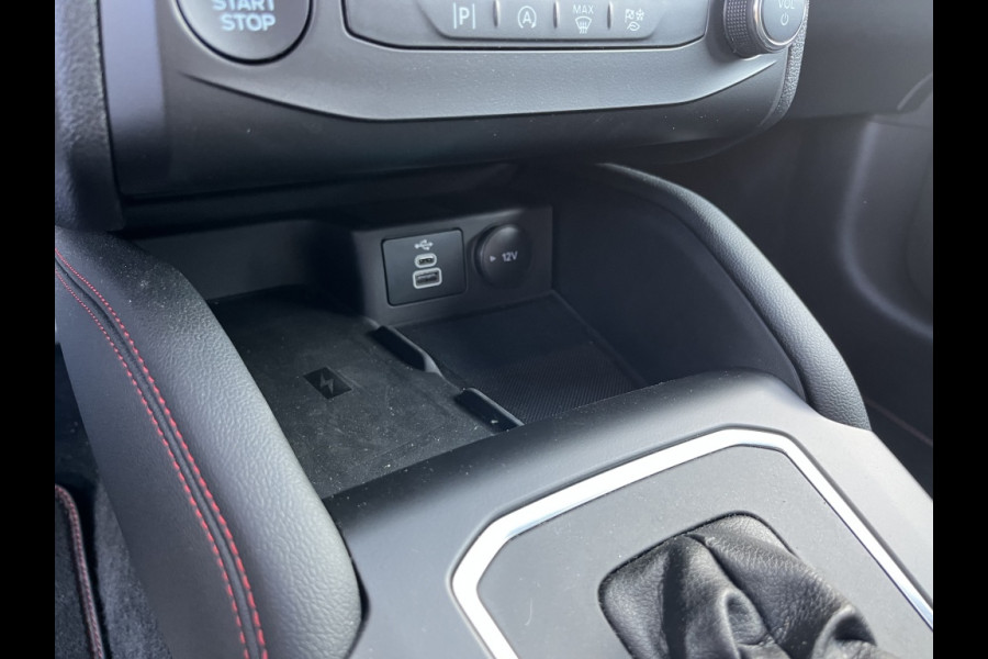 Ford FOCUS Wagon 1.0 EBH ST Line X 155PK AUTOMAAT! TREKHAAK! DRIVERPACK! WINTERPA