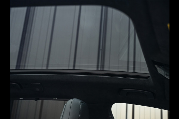 BMW 5 Serie Touring 550e XDRIVE | M-SPORT PRO | SHADOW LINE | M-SPORT SEATS | ALCANTARA HEMEL | CARBON PACKAGE | PANORAMADAK | ICONIC GRILL