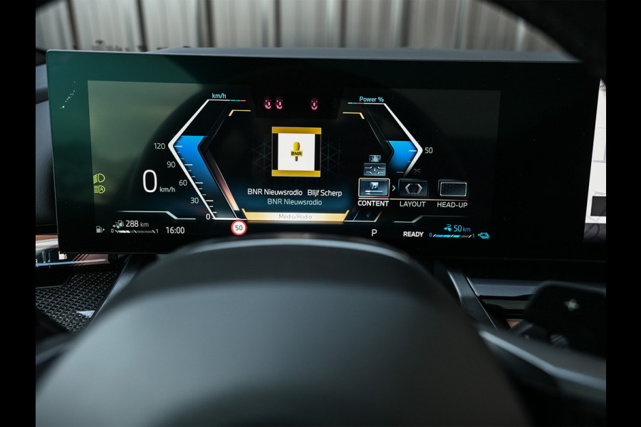 BMW 5 Serie Touring 550e XDRIVE | M-SPORT PRO | SHADOW LINE | M-SPORT SEATS | ALCANTARA HEMEL | CARBON PACKAGE | PANORAMADAK | ICONIC GRILL