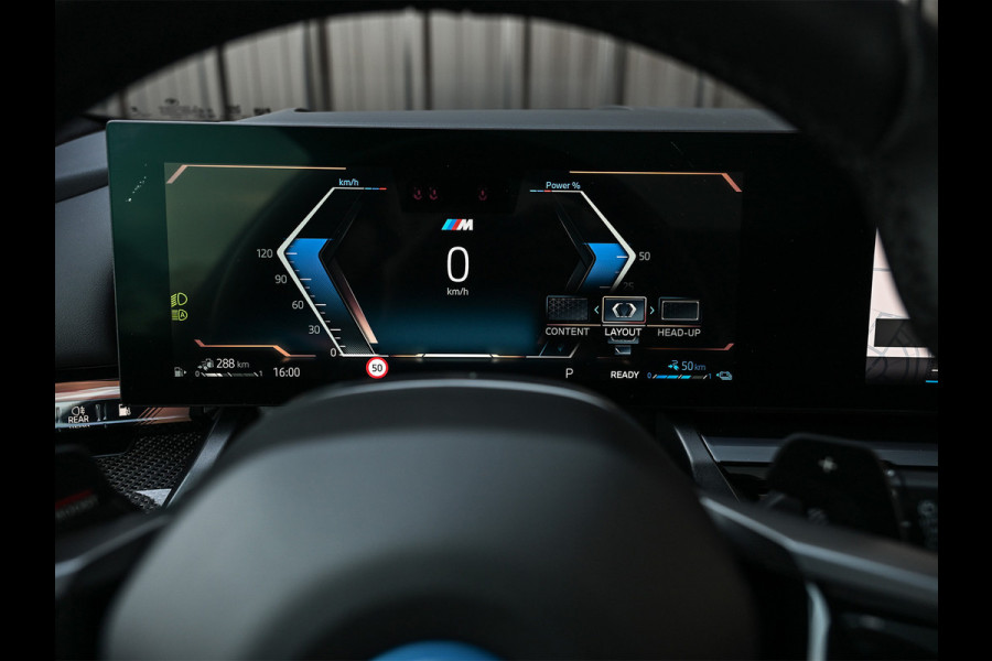 BMW 5 Serie Touring 550e XDRIVE | M-SPORT PRO | SHADOW LINE | M-SPORT SEATS | ALCANTARA HEMEL | CARBON PACKAGE | PANORAMADAK | ICONIC GRILL