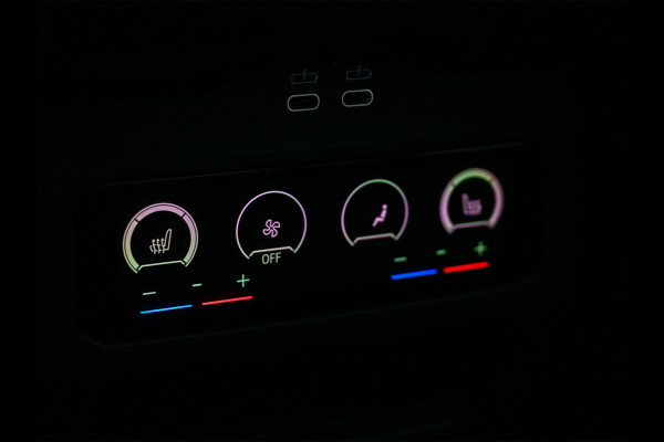 BMW 5 Serie Touring 550e XDRIVE | M-SPORT PRO | SHADOW LINE | M-SPORT SEATS | ALCANTARA HEMEL | CARBON PACKAGE | PANORAMADAK | ICONIC GRILL