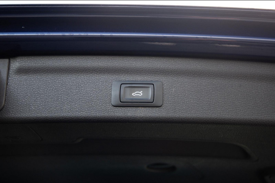 Audi Q3 45 TFSI e edition AUTOMAAT / PLUG IN HYBRID / STOELVERWARMING / LEER / VIRTUAL COCKPIT / CRUISE CONTROLE / DEALER ONDERHOUDEN